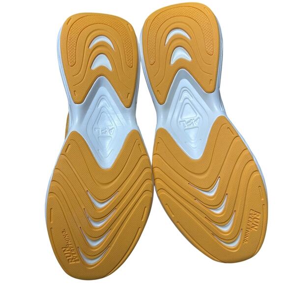APL Athletic Propulsion Labs Men\'s Streamline Mango White Size 10.5 New in Box